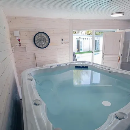 Pool-spa-sauna, 25 People, 5 Min Ocean Dom wakacyjny *