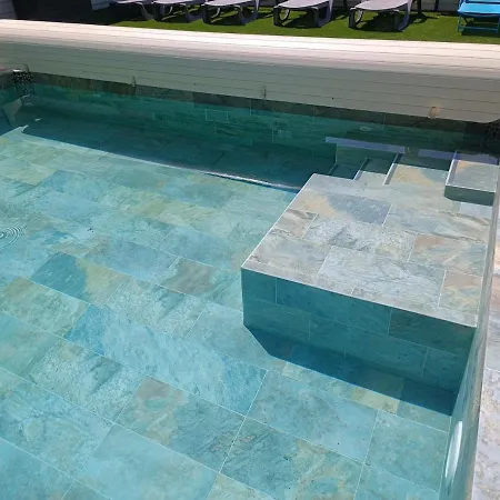 Dom wakacyjny Pool-spa-sauna, 25 People, 5 Min Ocean Soulac-sur-Mer