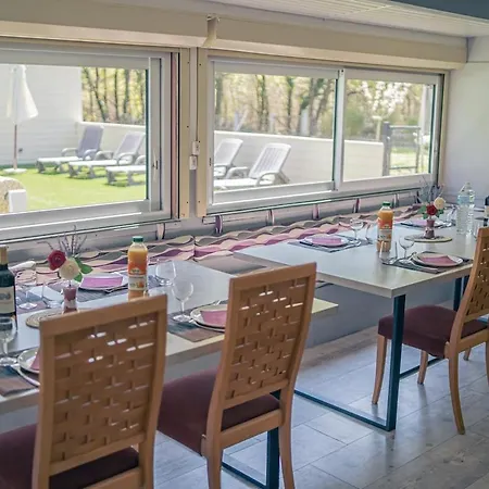 Pool-spa-sauna, 25 People, 5 Min Ocean * Soulac-sur-Mer